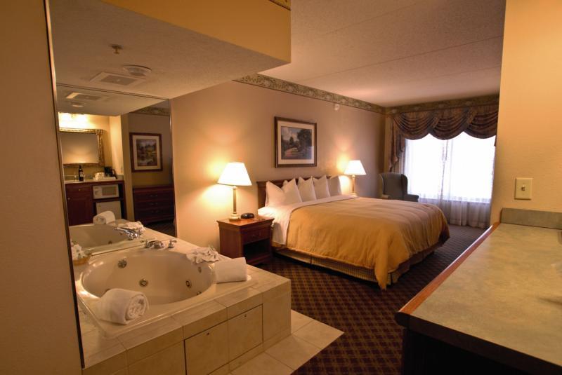 Hampton Inn & Suites By Hilton- Newark Airport Elizabeth Exterior photo