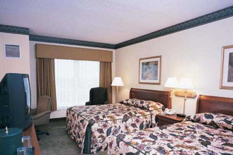 Hampton Inn & Suites By Hilton- Newark Airport Elizabeth Room photo